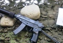 黑客武器出装攻略（解析黑客们使用的最新武器和装备，掌握网络攻防的关键技术）